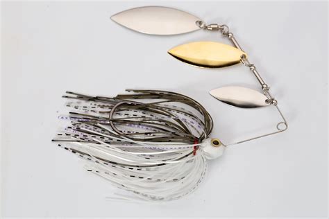 Bizz baits - Bizz Bug is a buoyant and scented plastic bait that can be flipped or rigged as a trailer. It comes in various colors and sizes, and has two attachments to adjust the action.